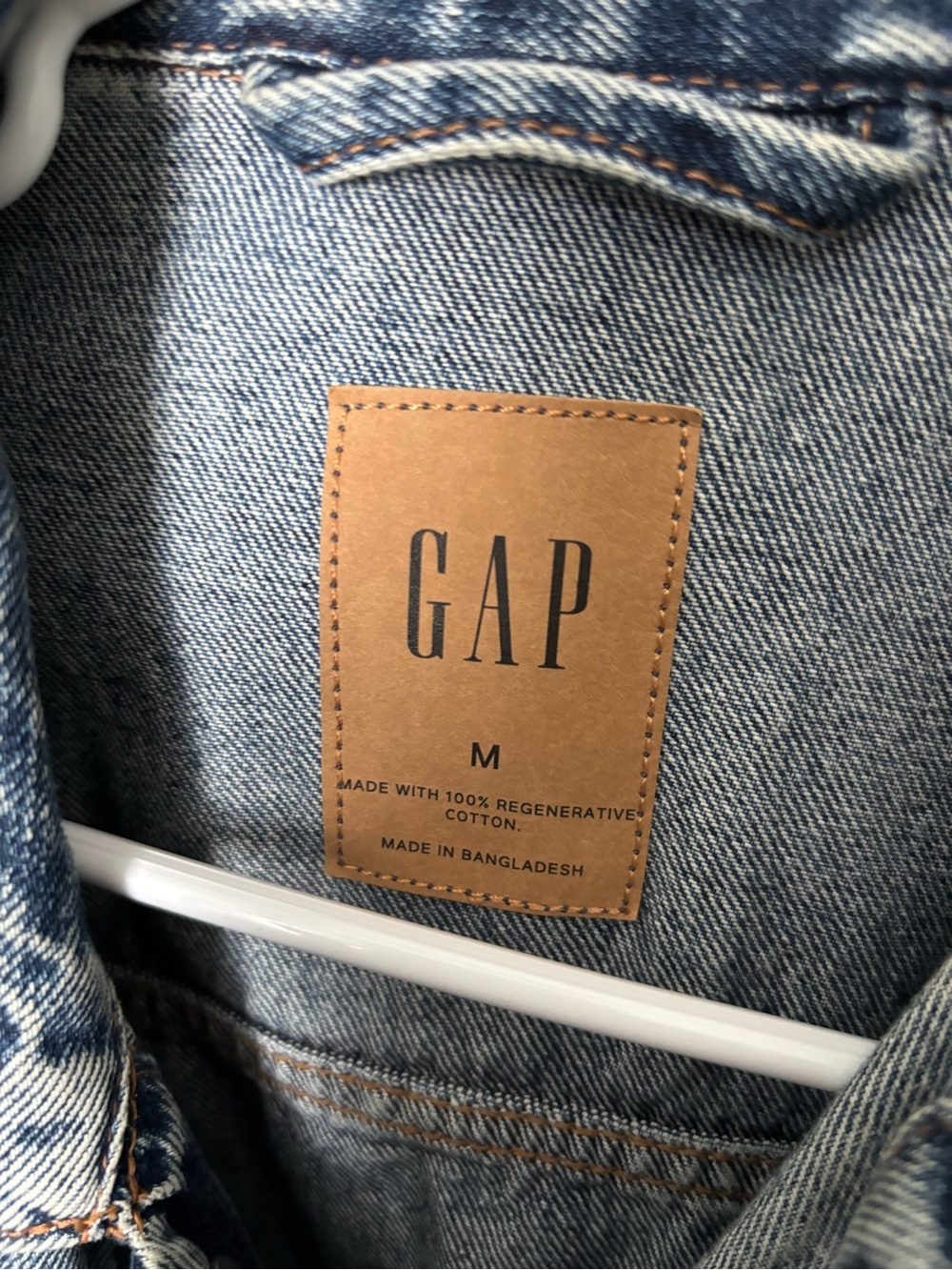 GAP Light Blue Washed Denim Jacket - Picture 4 of 6